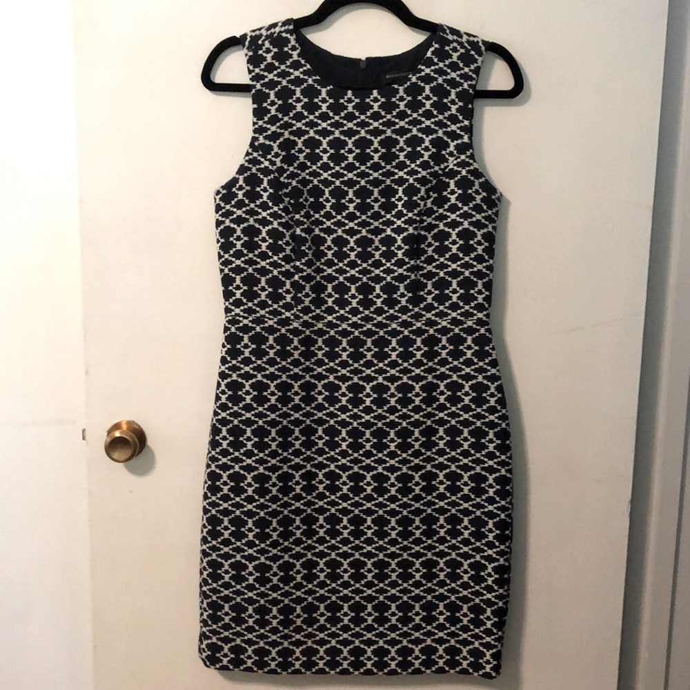 Banana Republic navy a white patterned dress